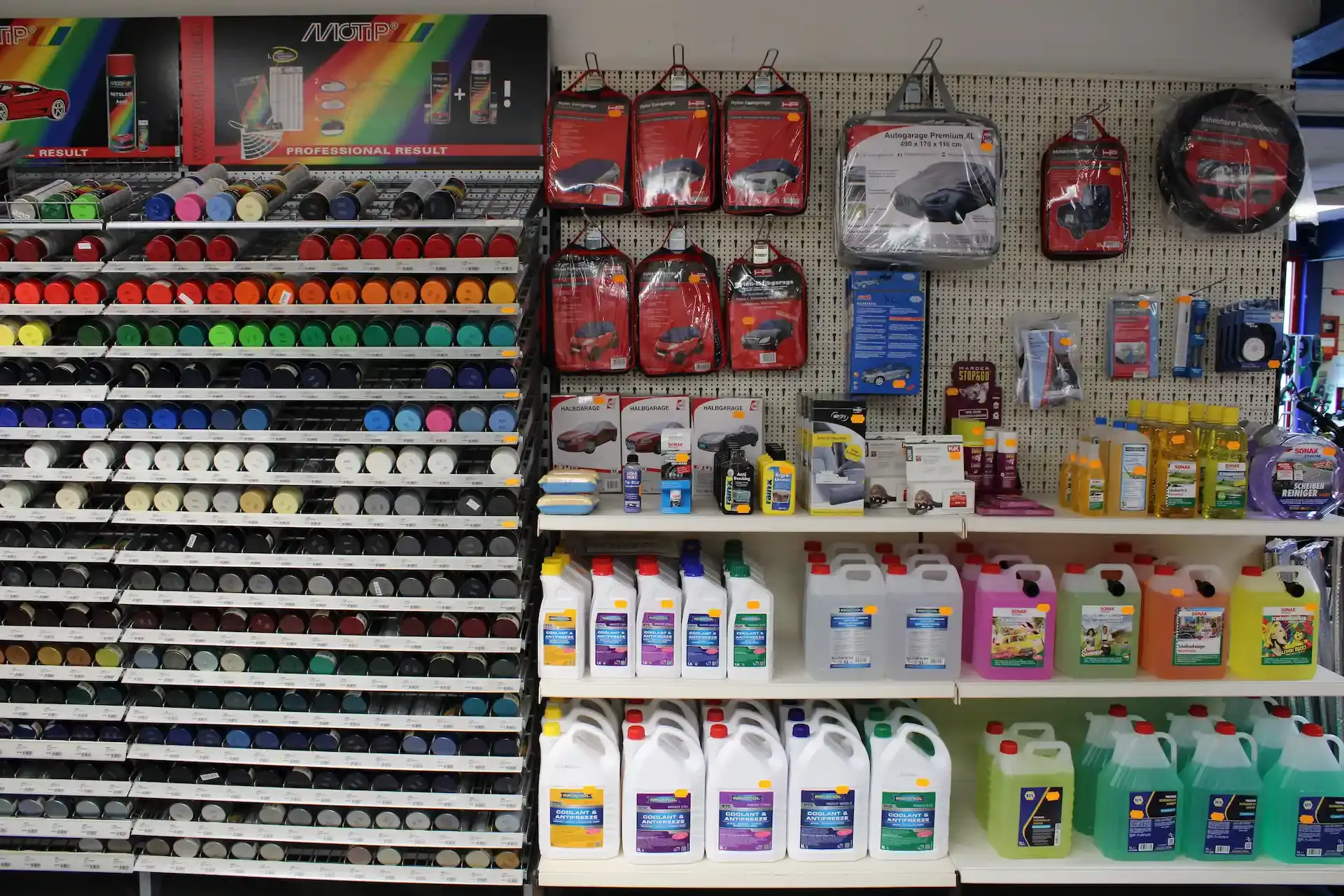 Lackspray, Autopflege, Kühlmittel und Scheibenreiniger bei AuFa