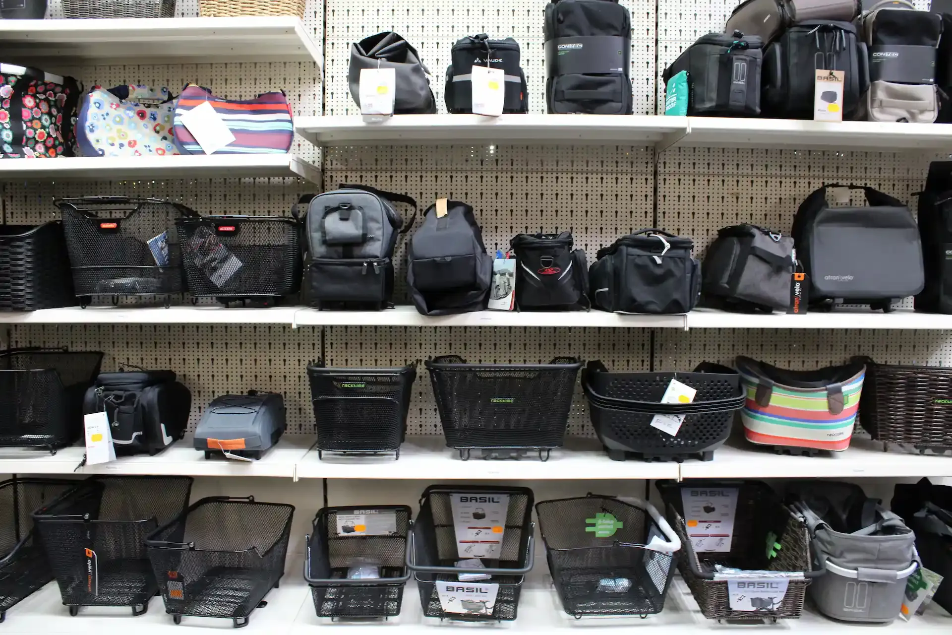 AuFa Geschäft Innenansicht 10